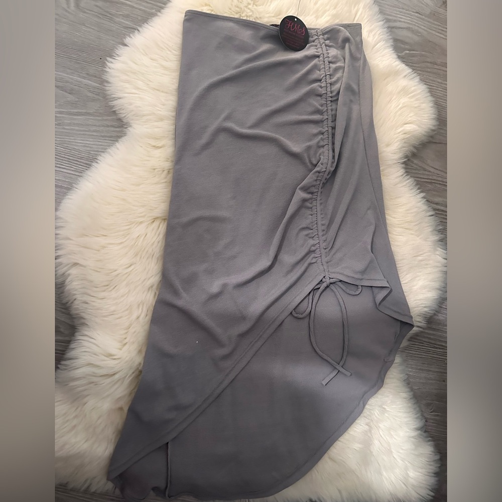 Hot Miami Styles Light Gray Skirt